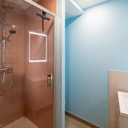 Le Macaron, Coeur Apartment